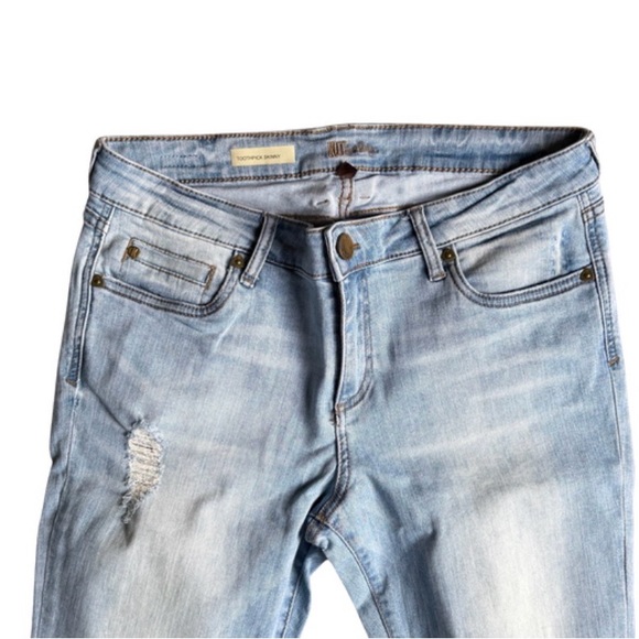 Kut from the Kloth Toothpick Skinny Jeans Light Wash Distressed - Picture 3 of 8